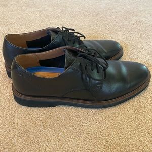 Clark’s Black Men’s Dress Shoes. EUC!